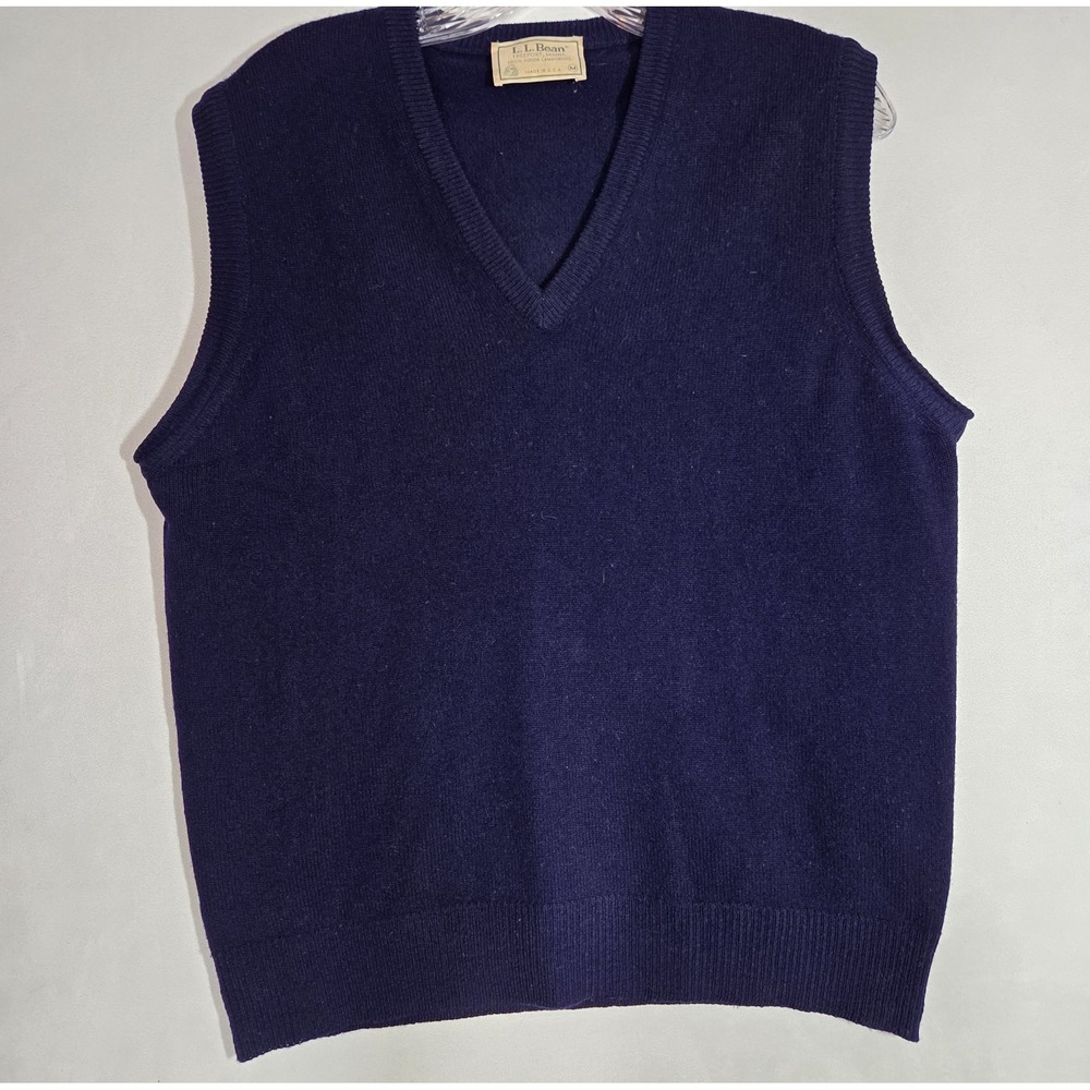 VTG LL Bean 100% LambsWool Mens M Vneck Vest Grandpacore Preppy Academia madeUSA